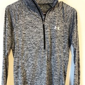 Under Armor Men’s long sleeve top